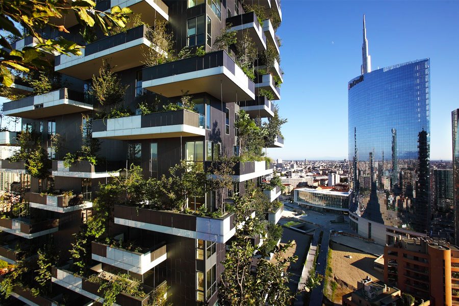 il bosco verticale di milano, un esempio di biofilia